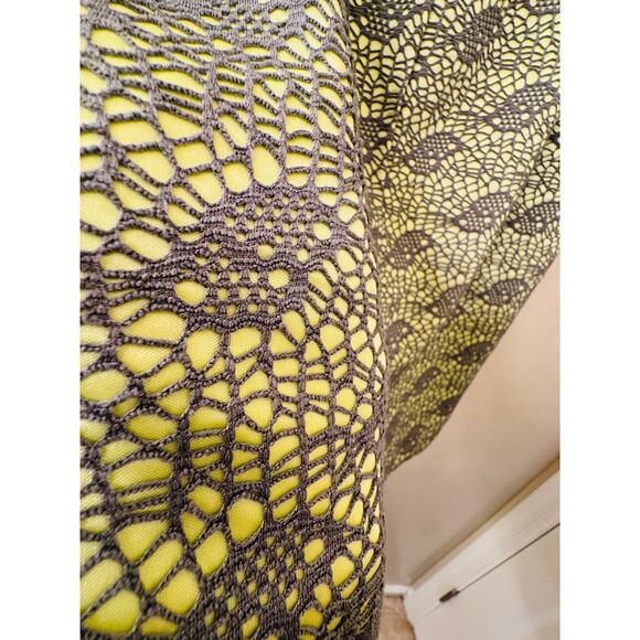 Mossimo Green and Grey Straight Pencil Lace Skirt Back Slit Stretch Size Large - Picture 3 of 9